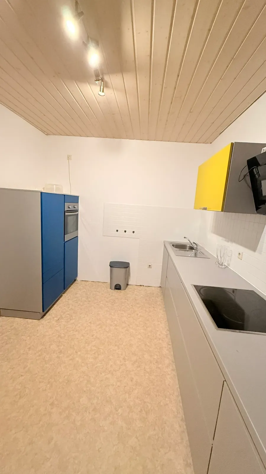 Möblierte WG-Zimmer in zentraler Innenstadtlage – Bild 2
